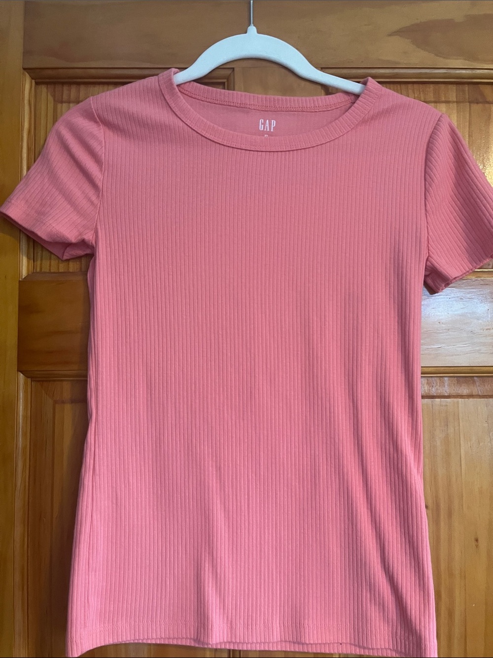 GAP Ribbed Short-Sleeve Crewneck Tee in Coral